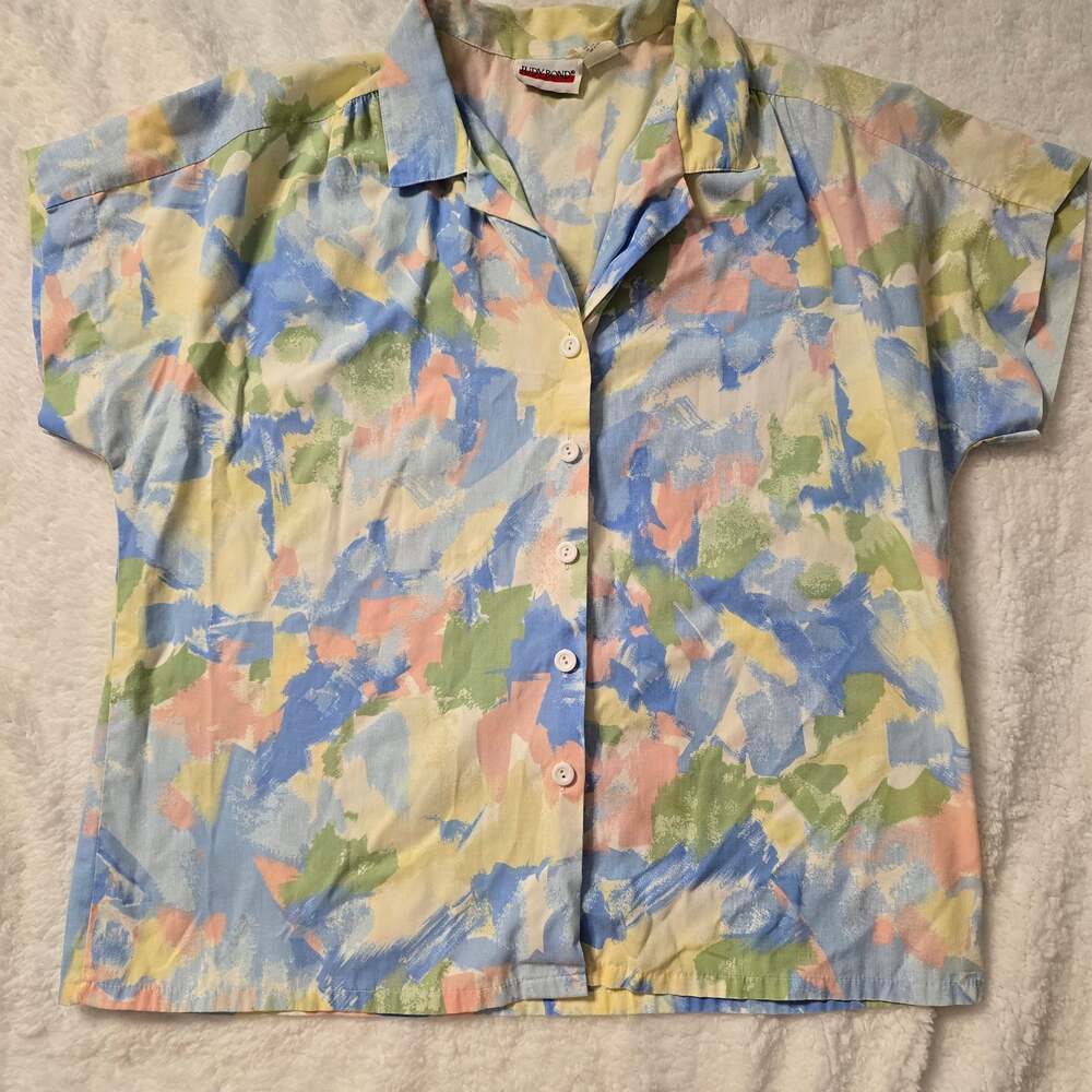 Vintage Judy Bond Pastel Watercolor Abstract Print Short Sleeve Button-Up